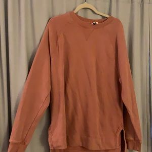 Universal Threads crew neck sweater